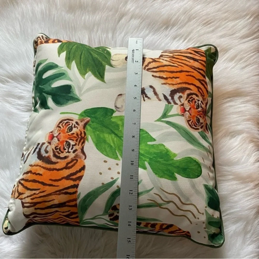 Decorative Throw Pillow 1 Pillow 1 Pillow Insert Square Watercolor Forest Tiger
